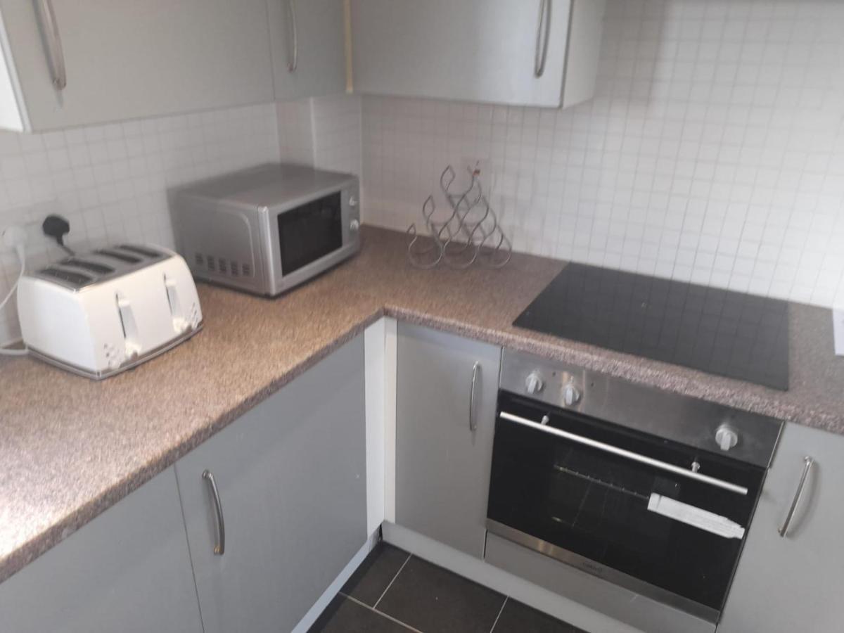 Penthouse Apartment Free Wi-Fi & Parking Occasional Bed Available Solihull Exteriér fotografie